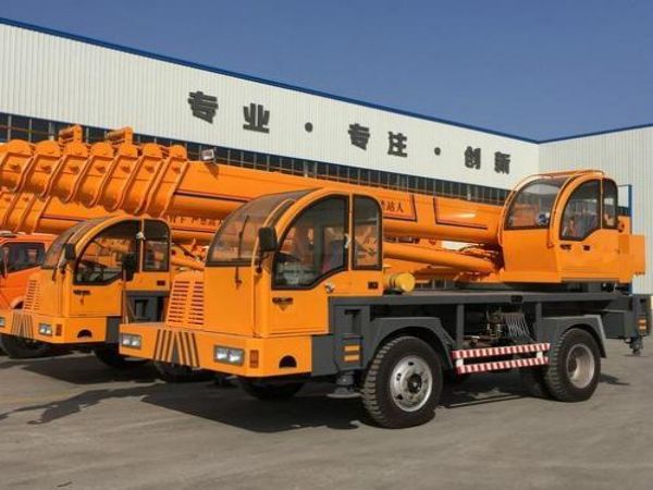 句容市吊车电话_吊车出租有哪些好处